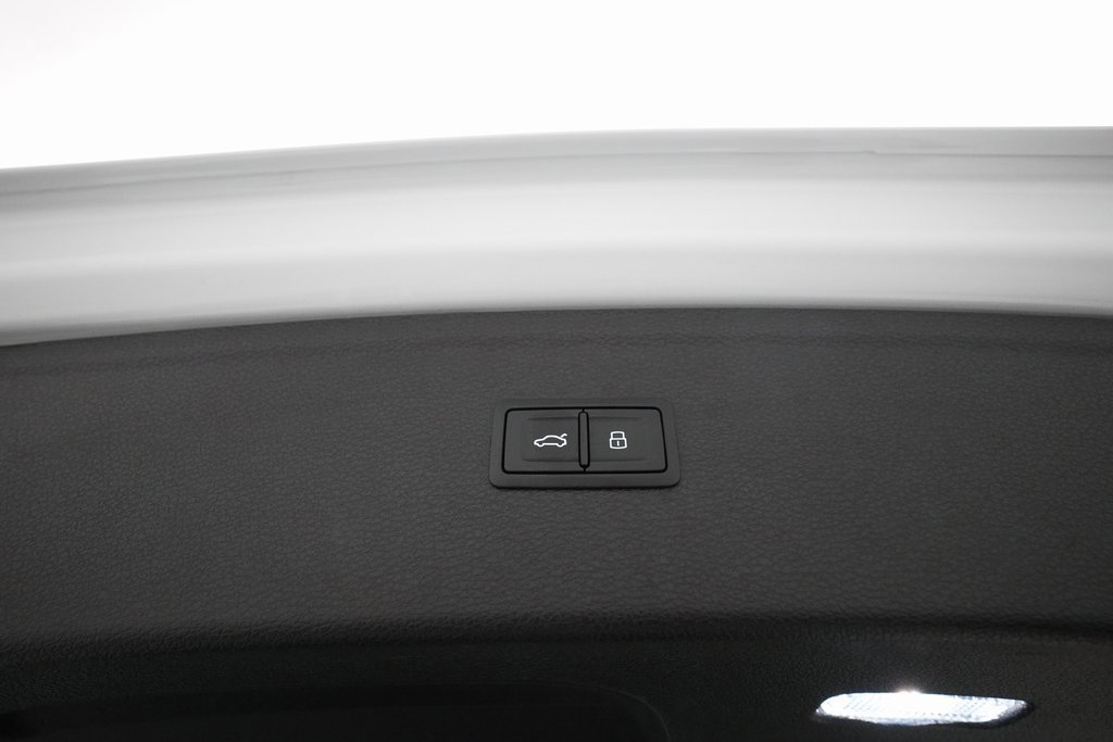 Used 2023 Audi SQ5 Premium Plus w/ Premium Plus Package image 15