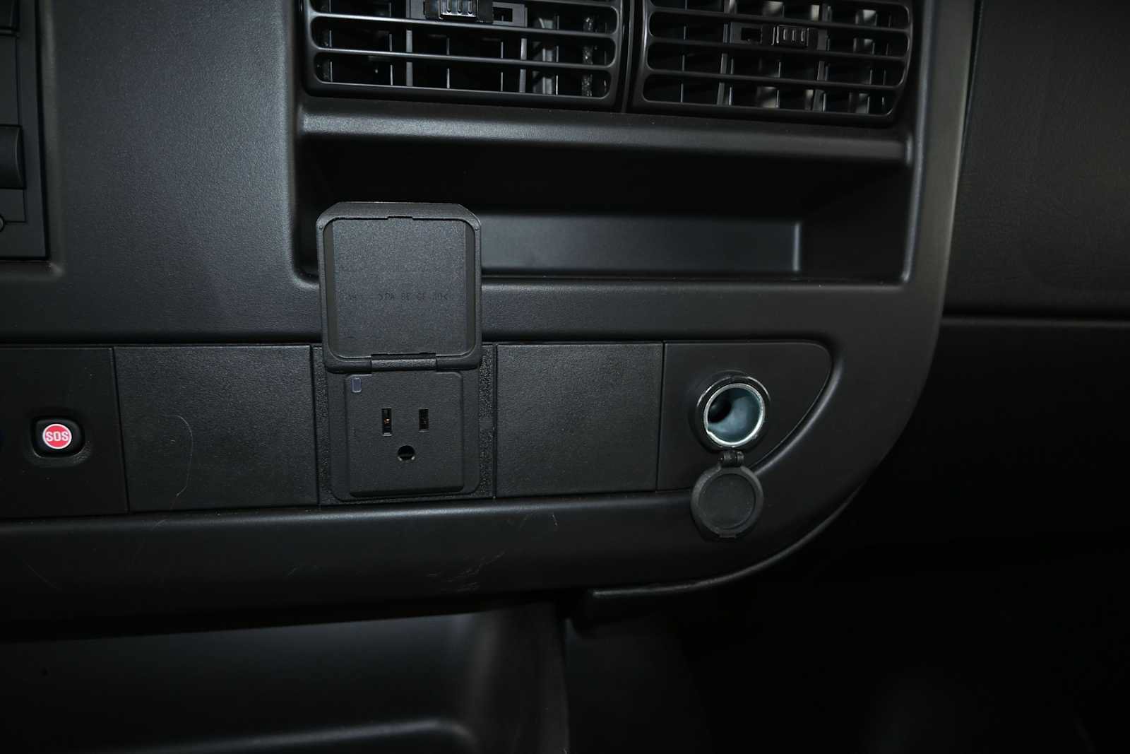 Used 2024 GMC Savana 4500 w/ Power Convenience Package RWD image 20