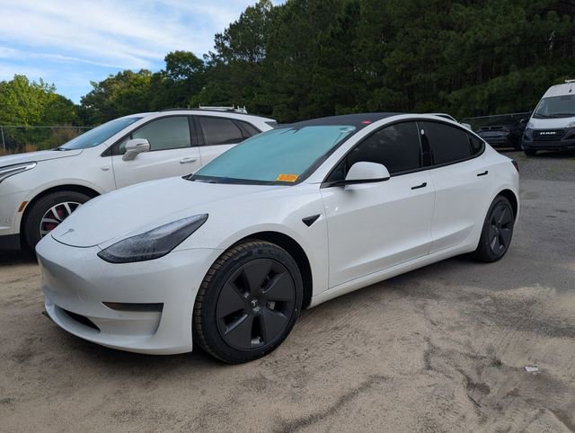 Used 2021 Tesla Model 3 Standard Range Plus RWD image 3