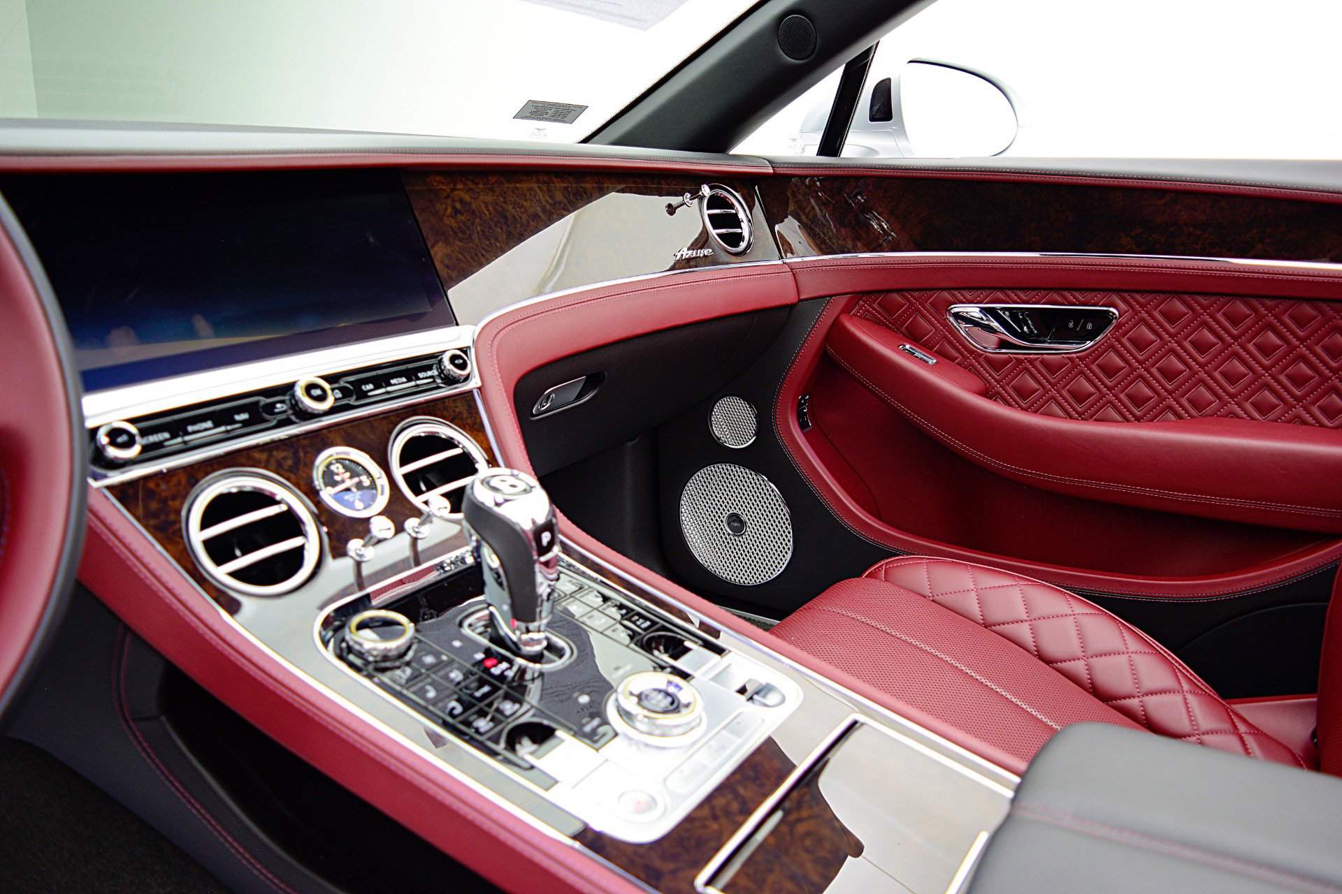 Used 2023 Bentley Continental GT Azure image 35