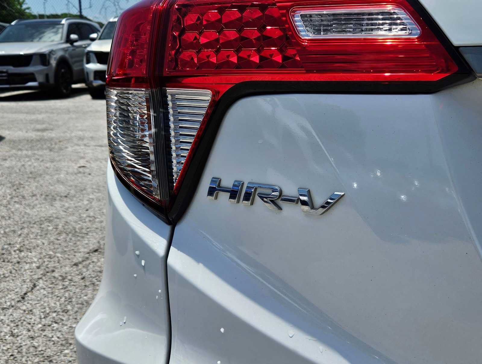 Used 2020 Honda HR-V LX image 13