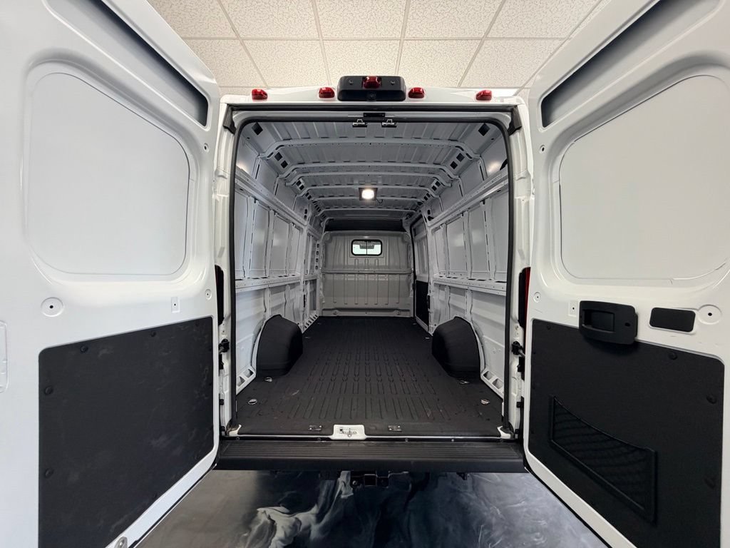 New 2026 RAM ProMaster 3500 w/ Convenience Group FWD image 6