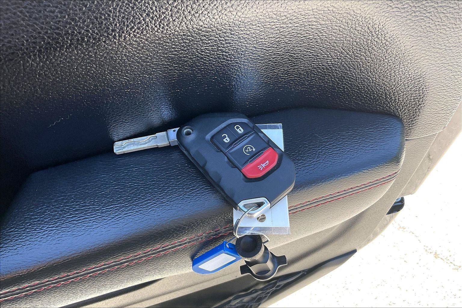 Used 2020 Jeep Gladiator Rubicon AWD/4WD image 10