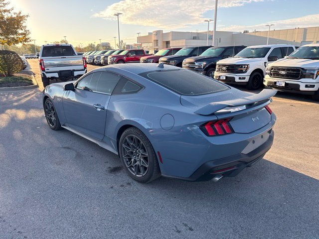 Used 2024 Ford Mustang GT Premium w/ GT Performance Package RWD image 4
