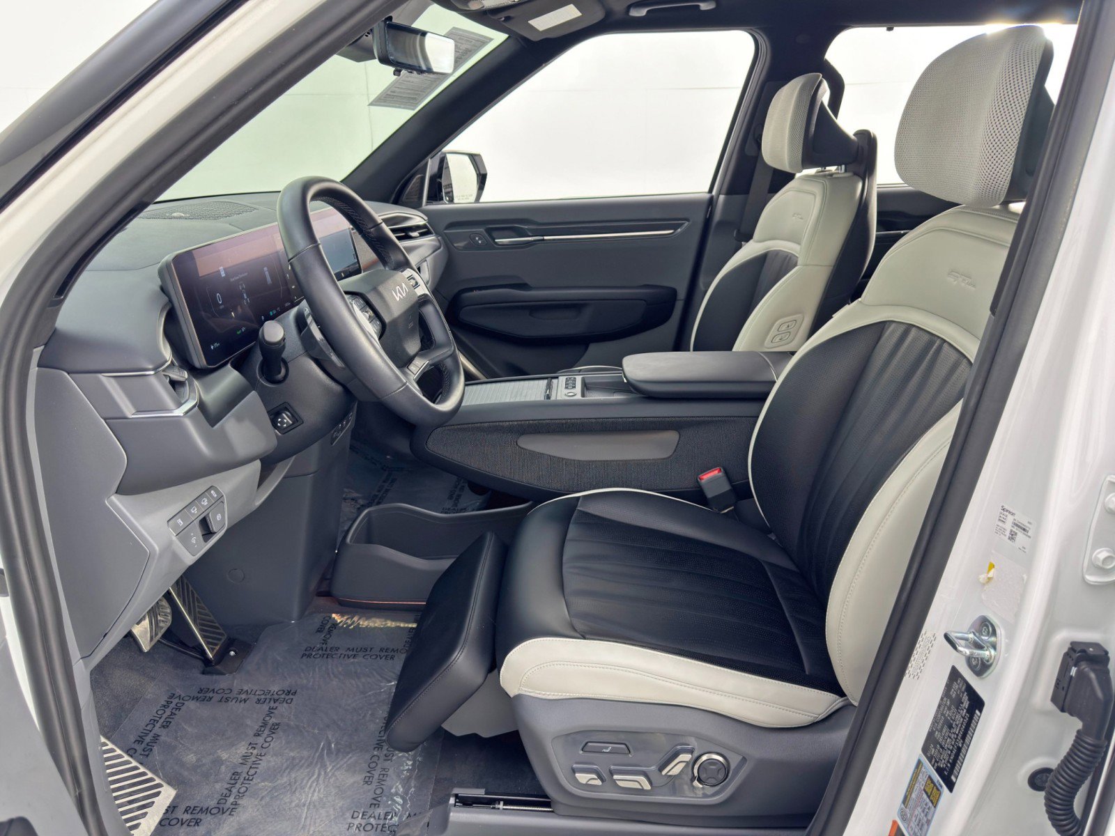 Used 2024 Kia EV9 GT-Line image 17