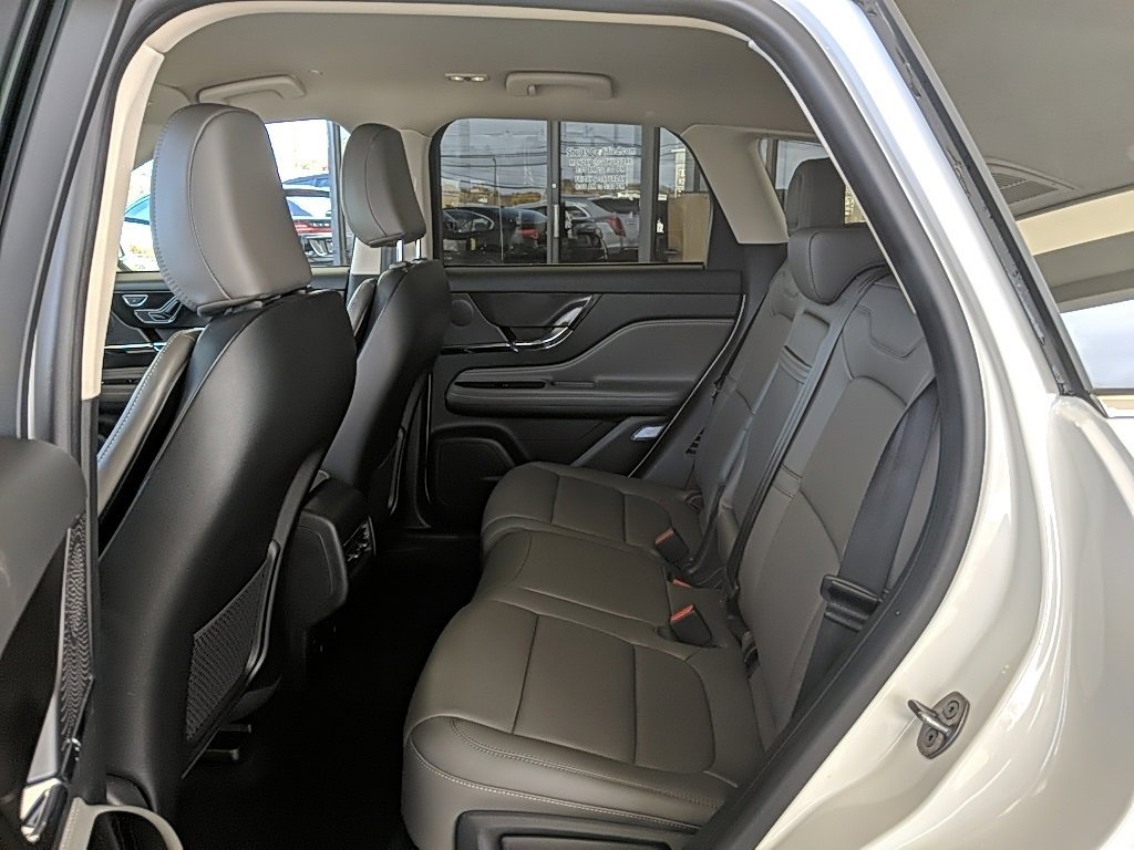 Used 2024 Lincoln Corsair Reserve w/ Equipment Group 201A image 11