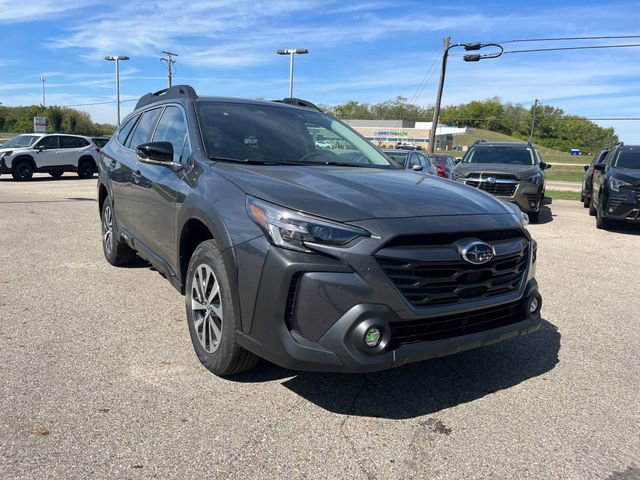 New 2025 Subaru Outback Premium image 2