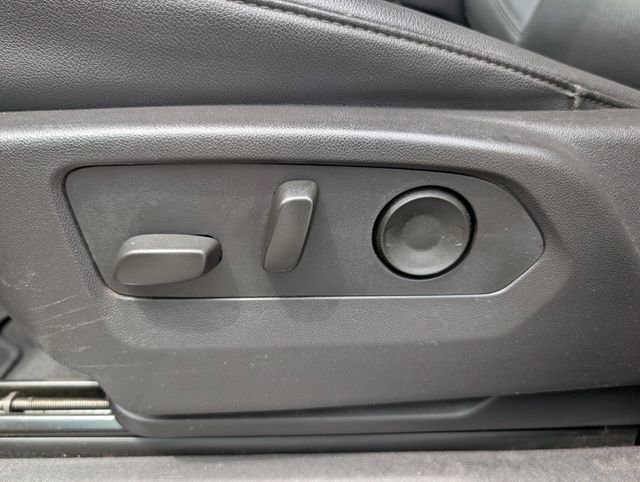 Used 2025 GMC Sierra 1500 SLT image 15