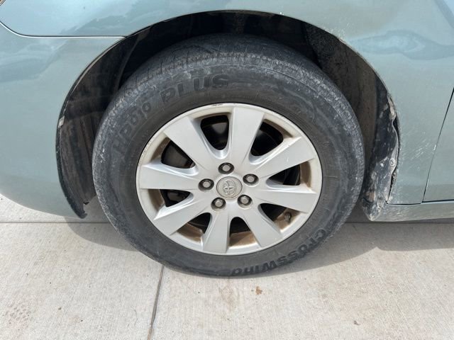 Used 2008 Toyota Camry XLE FWD image 2