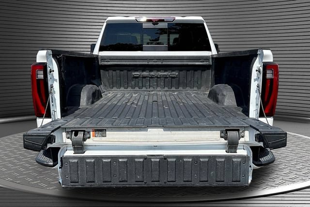 Used 2024 GMC Sierra 2500 Denali Ultimate AWD/4WD image 7