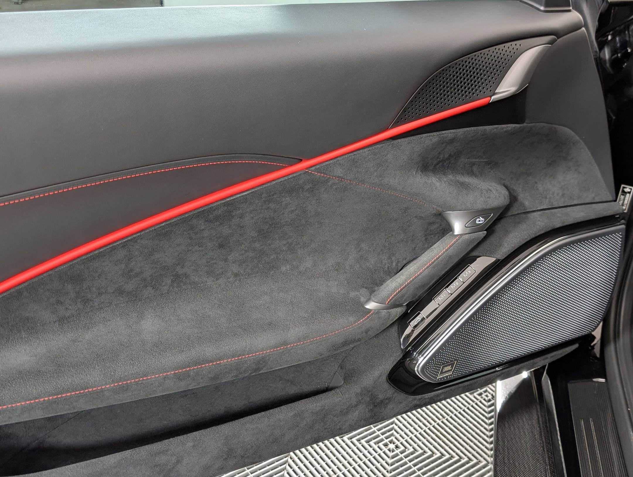 Used 2022 Ferrari Roma Coupe image 16