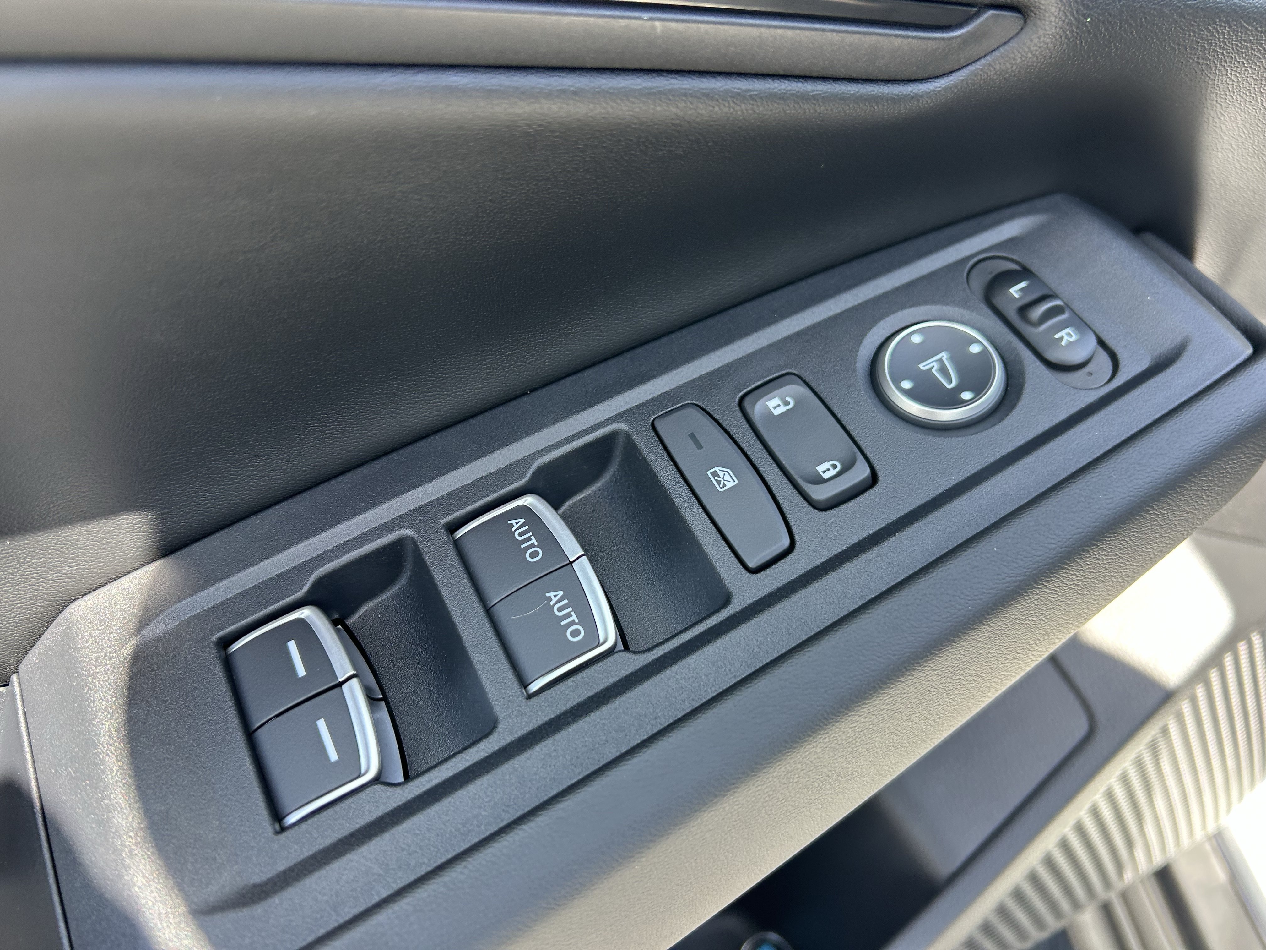Certified 2025 Honda Accord SE image 16