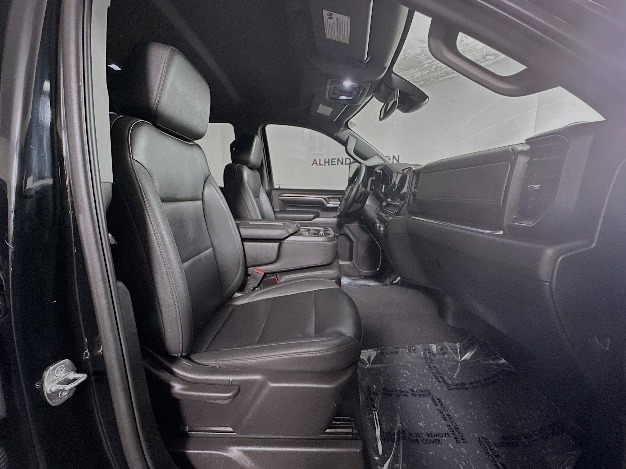 Used 2024 Chevrolet Silverado 2500 LT w/ Midnight Edition image 28