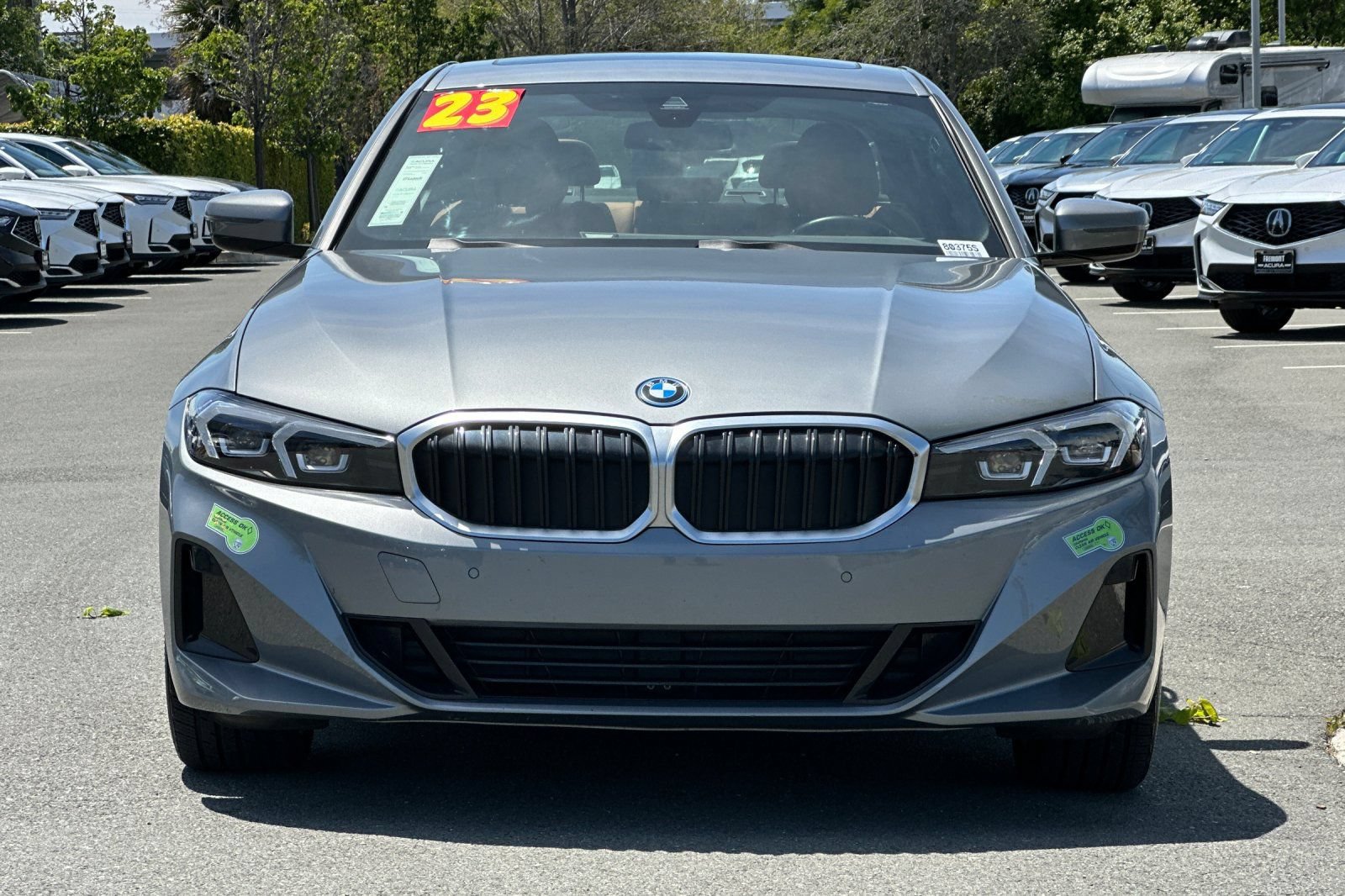 Used 2023 BMW 330e xDrive w/ Driving Assistance Package AWD/4WD image 9