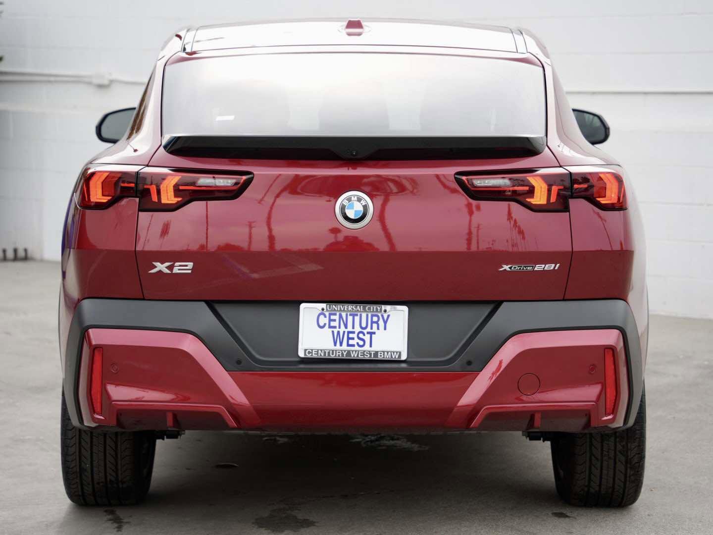 Used 2025 BMW X2 xDrive28i image 32