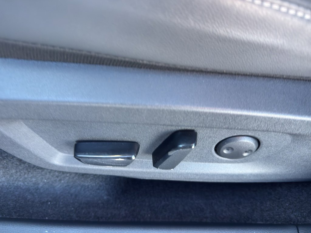 Used 2025 Nissan Murano SV image 16