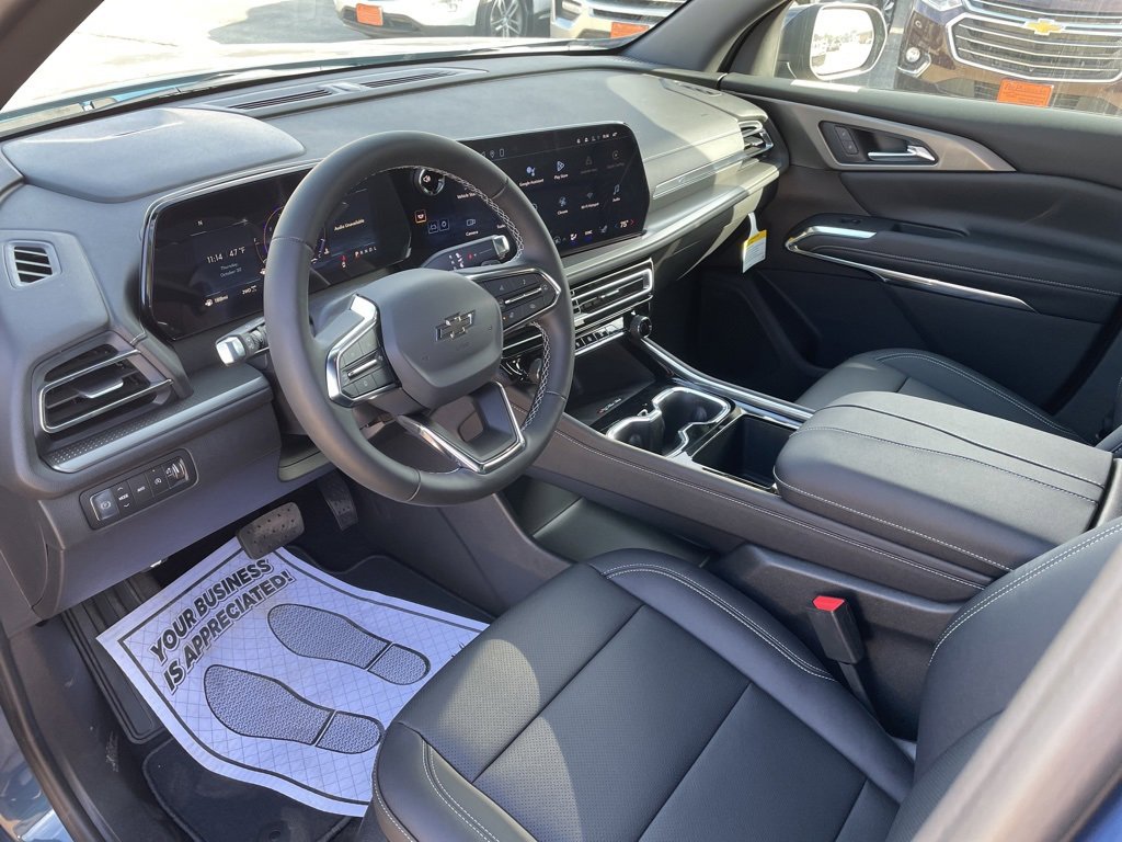 New 2026 Chevrolet Traverse LT w/ Midnight/Sport Edition image 4