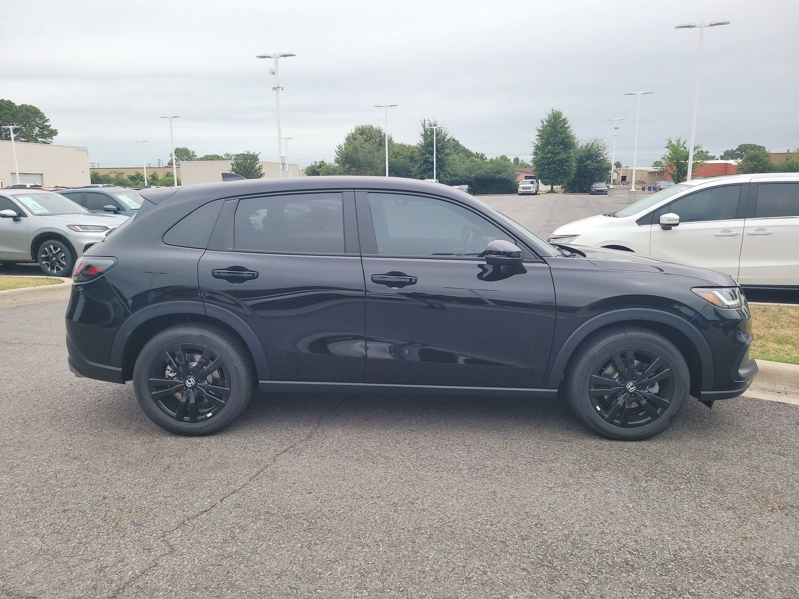 New 2027 Honda HR-V Sport image 2