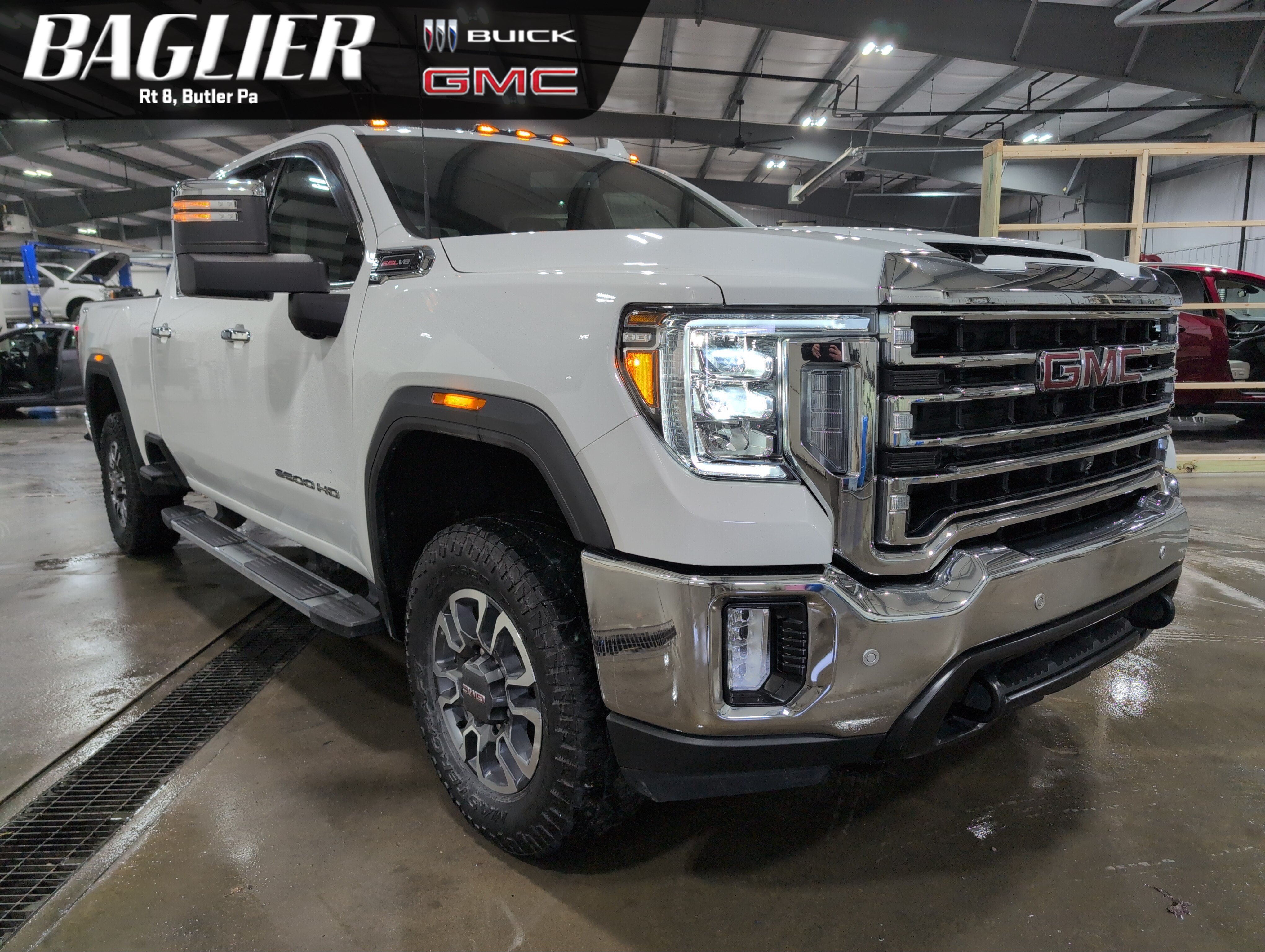 Used 2021 GMC Sierra 2500 SLT w/ SLT Premium Package AWD/4WD image 1