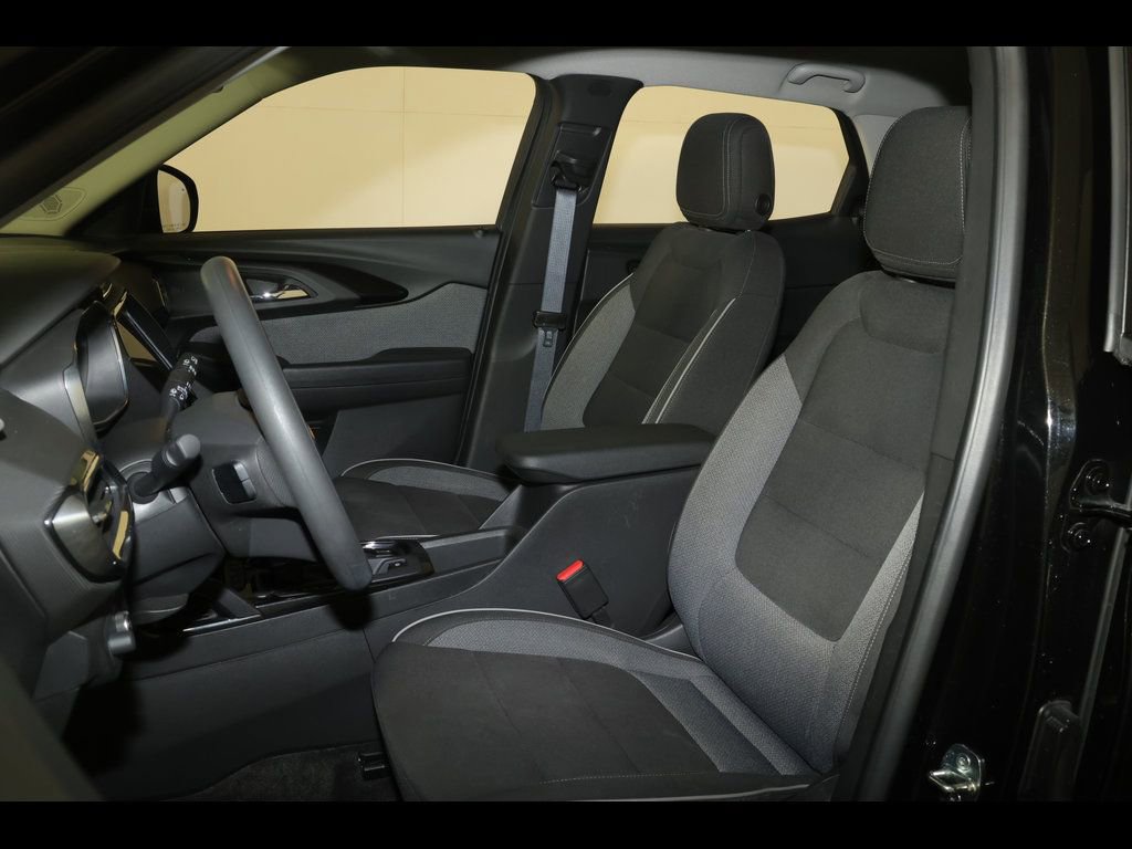 Used 2023 Chevrolet TrailBlazer LT w/ Convenience Package image 23