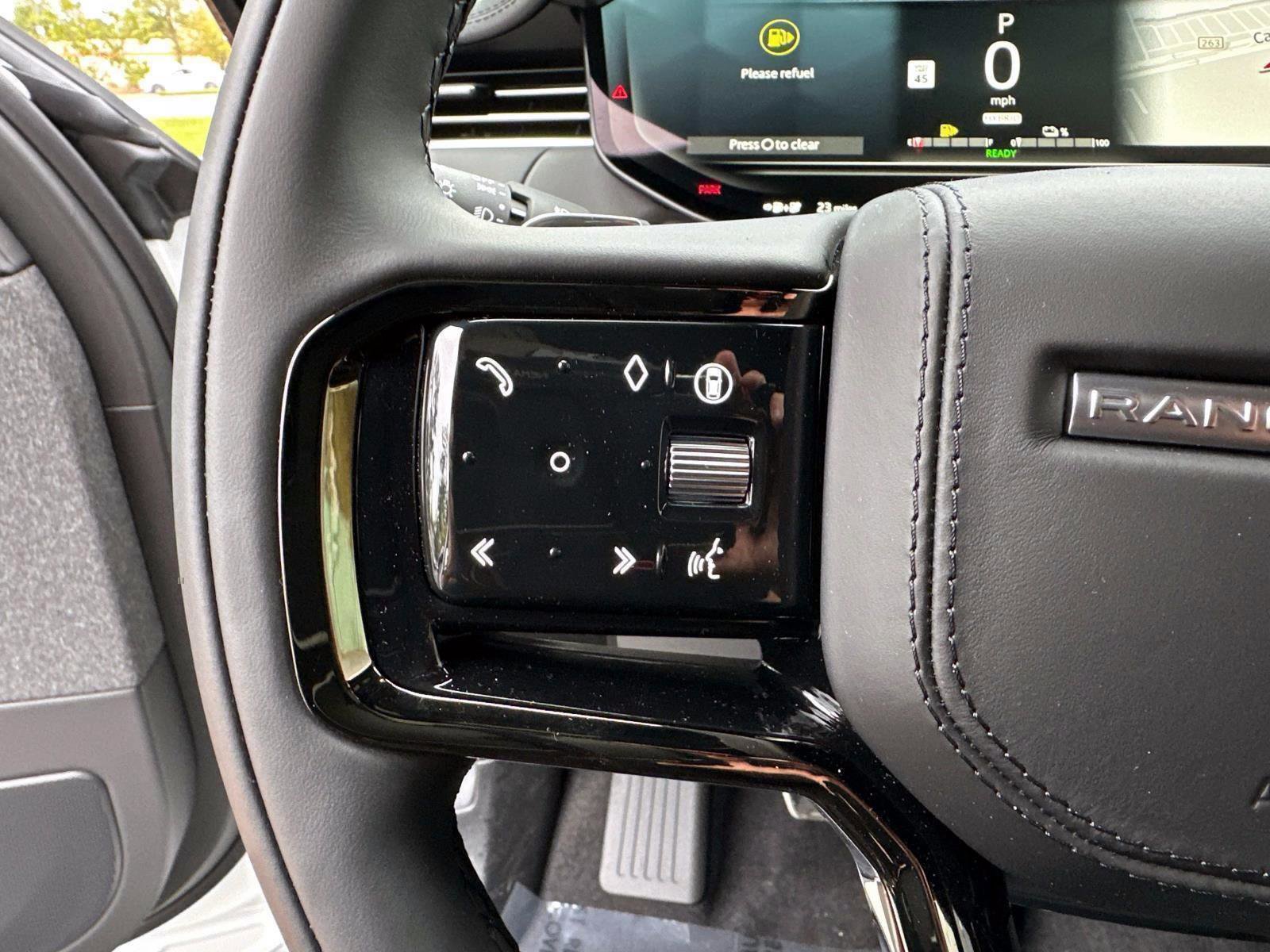 New 2025 Land Rover Range Rover Sport Dynamic SE image 23