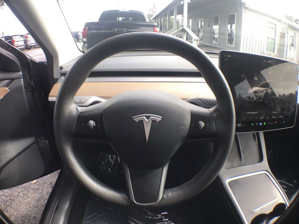 Used 2023 Tesla Model 3 Standard Range image 15