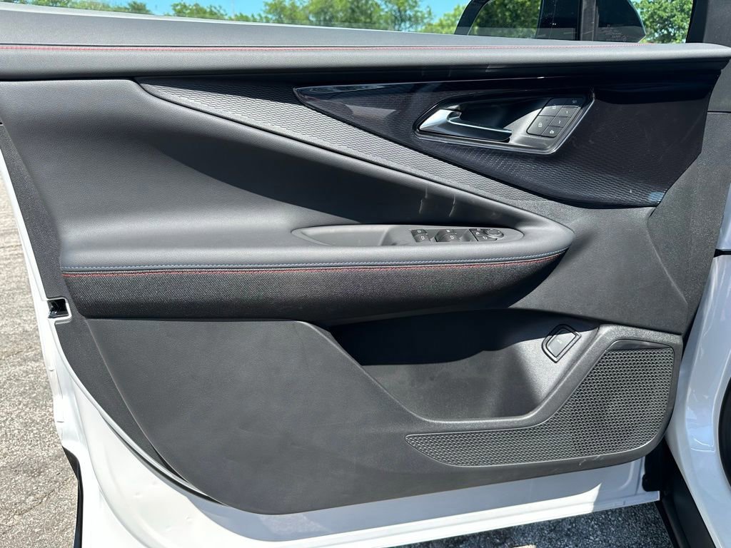 New 2025 Chevrolet Blazer EV RS image 55