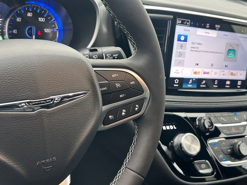 New 2026 Chrysler Pacifica Select image 41