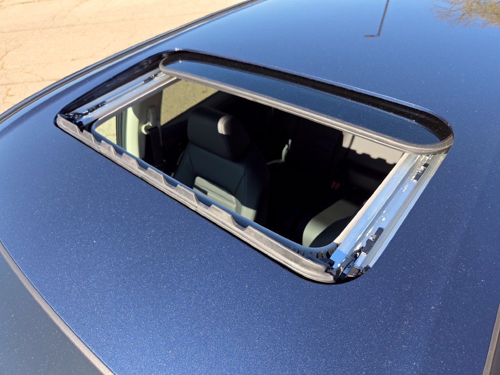 New 2027 Honda CR-V EX-L image 3