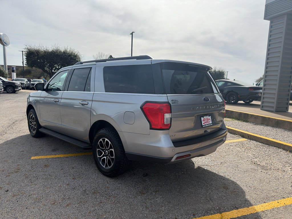 Used 2024 Ford Expedition Max XLT image 7
