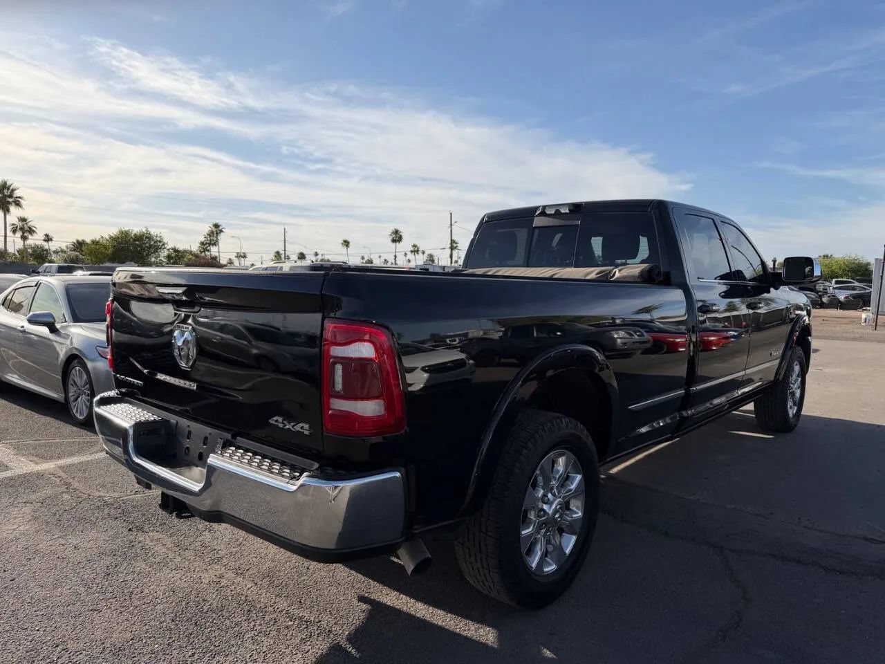 Used 2022 RAM 3500 Limited w/ Towing Technology Group AWD/4WD image 13