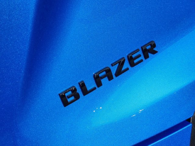 Used 2024 Chevrolet Blazer LT w/ Convenience Package FWD image 12
