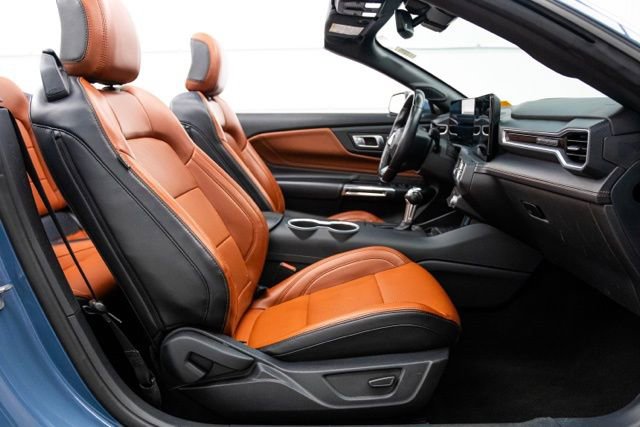 Used 2024 Ford Mustang Premium image 13