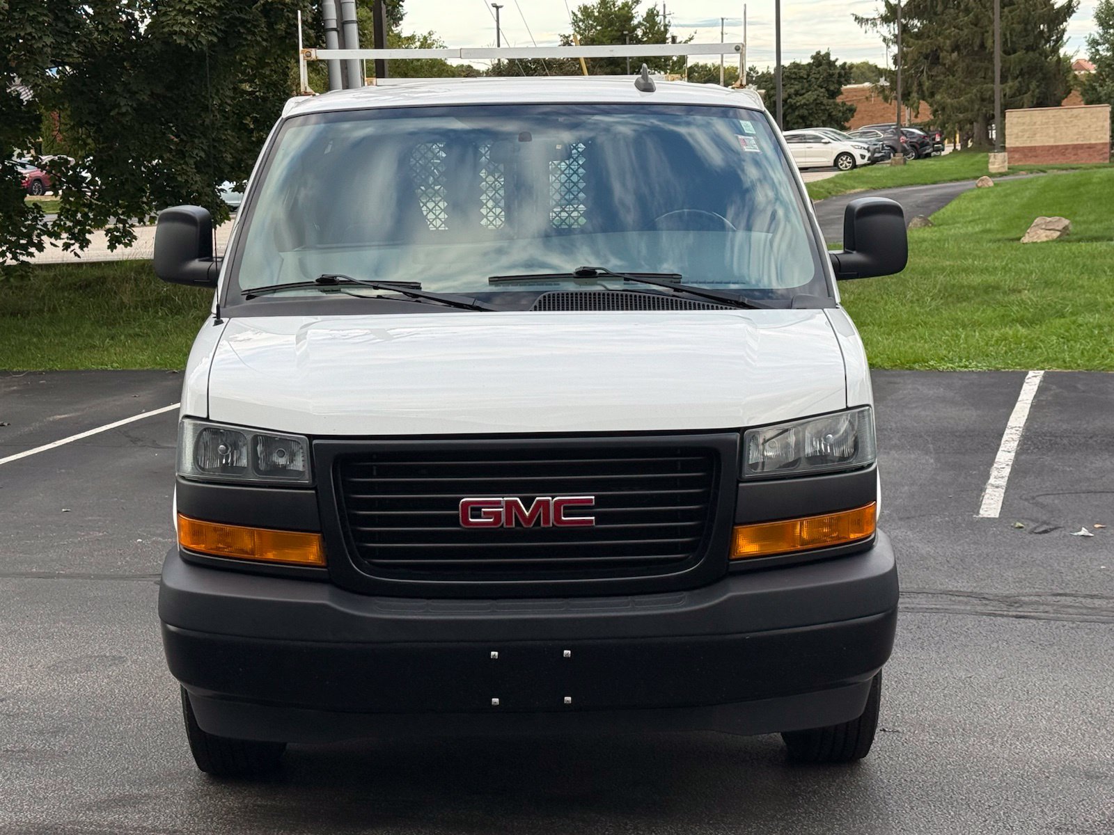 Used 2023 GMC Savana 2500 w/ Driver Convenience Package RWD image 9