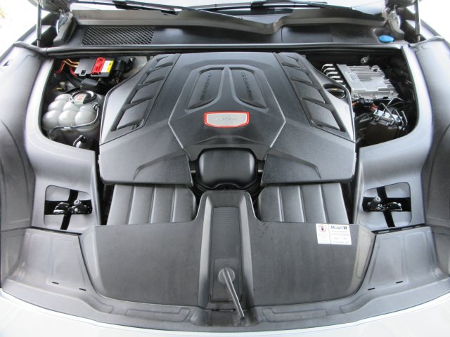 Used 2021 Porsche Cayenne GTS AWD/4WD image 52