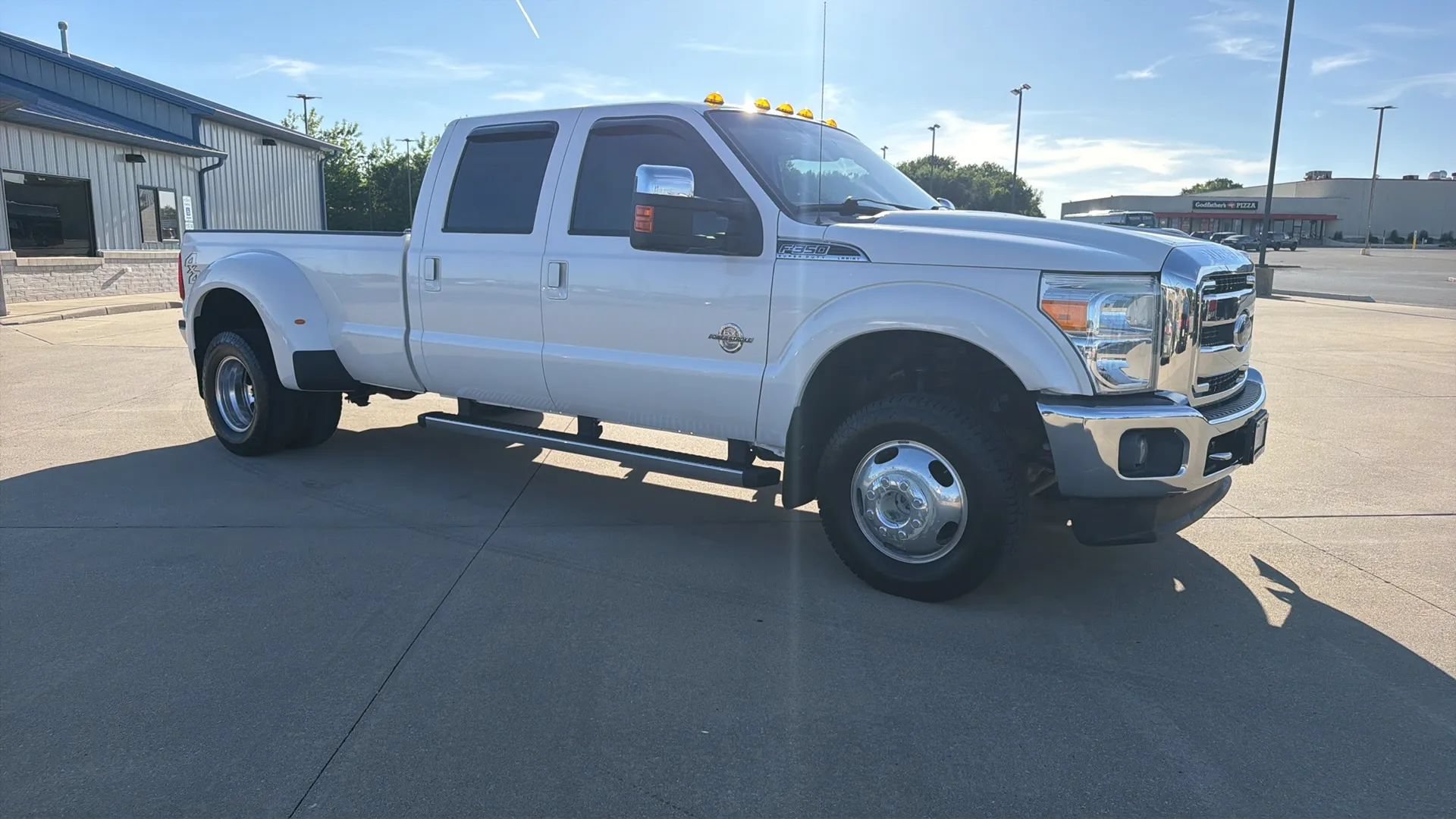 Used 2016 Ford F350 Lariat w/ Lariat Ultimate Package AWD/4WD image 34