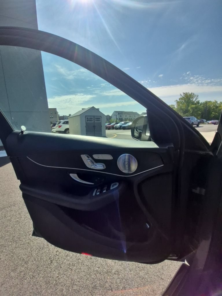 Used 2018 Mercedes-Benz GLC 300 4MATIC image 14