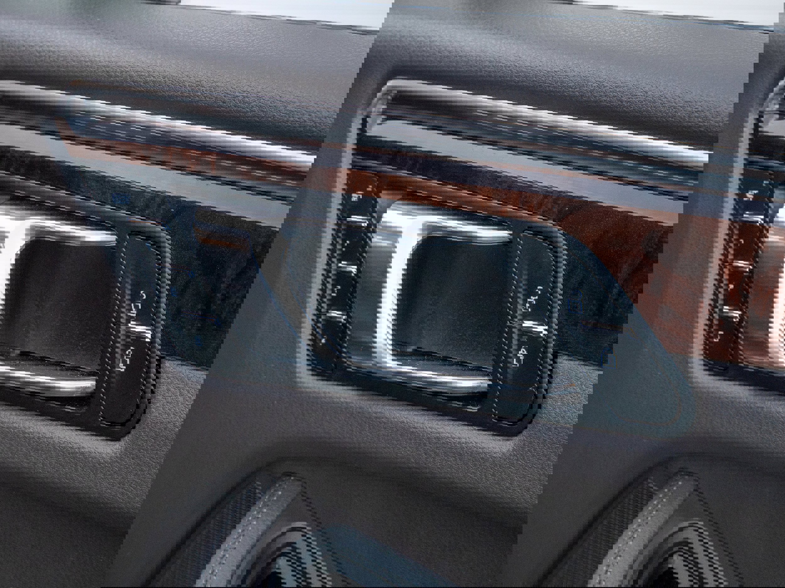 Used 2023 Porsche Macan image 31