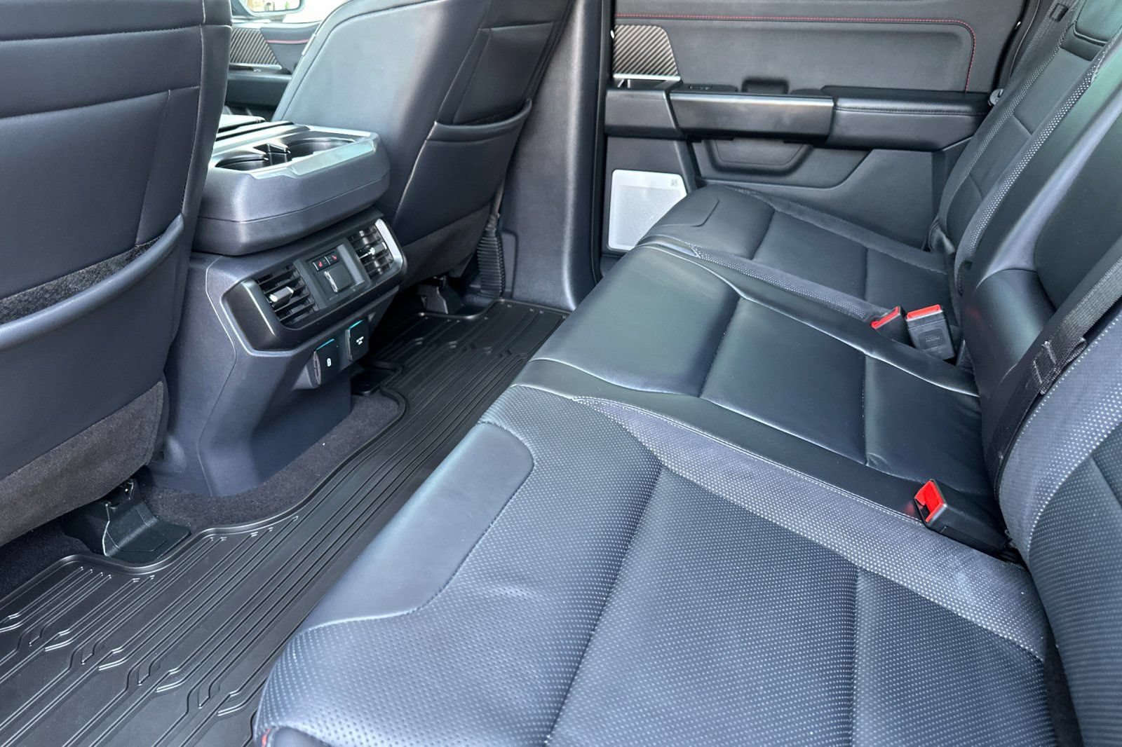 Used 2025 Ford F150 Raptor AWD/4WD image 13