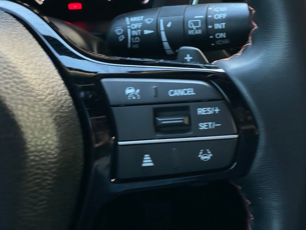 Certified 2025 Honda Pilot Sport image 14