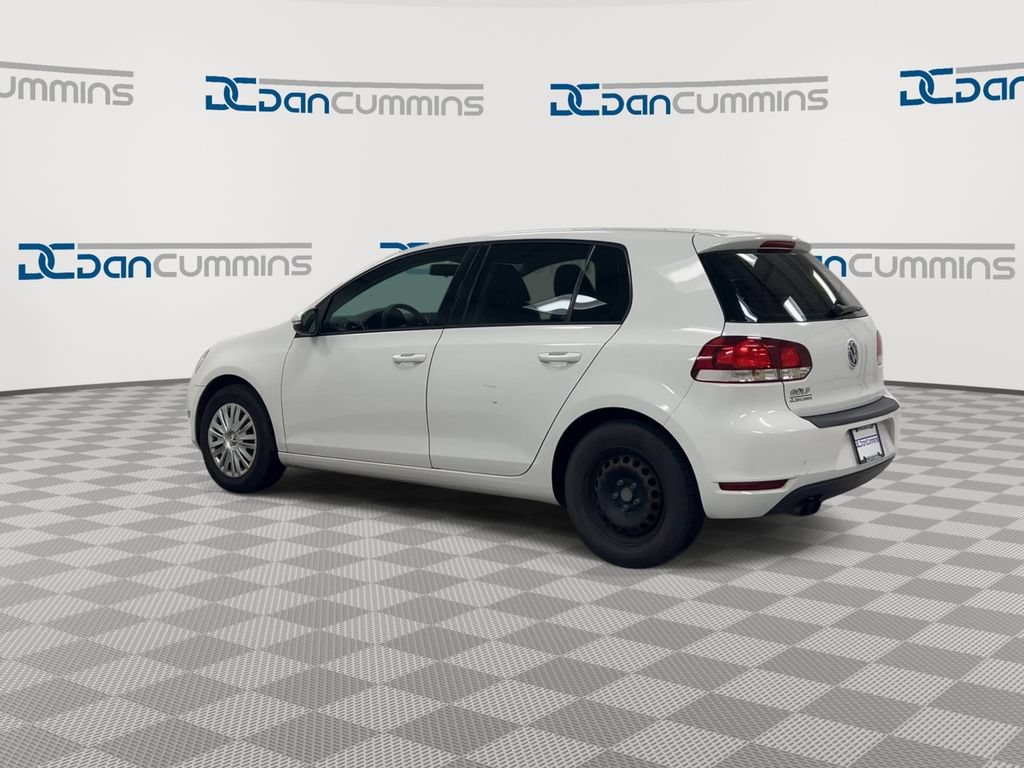 Used 2011 Volkswagen Golf 4-Door FWD image 6