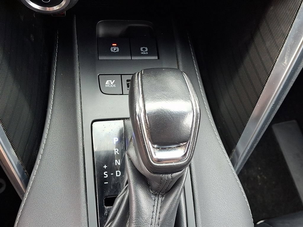 Used 2023 Toyota Venza XLE AWD/4WD image 14