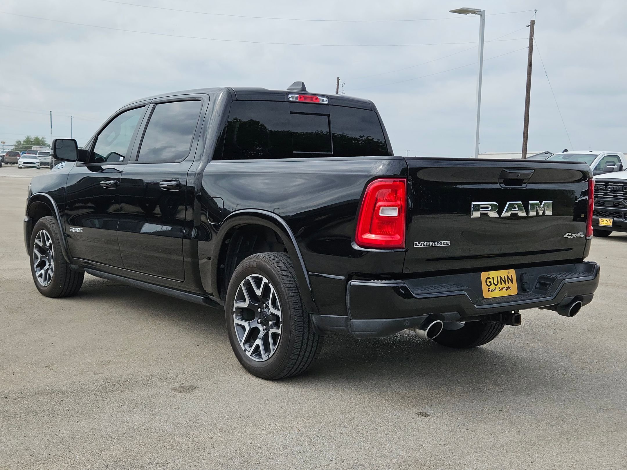 Used 2026 RAM 1500 Laramie AWD/4WD image 5