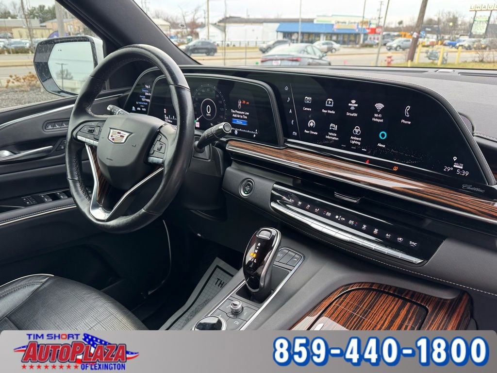 Used 2021 Cadillac Escalade ESV Premium Luxury image 50