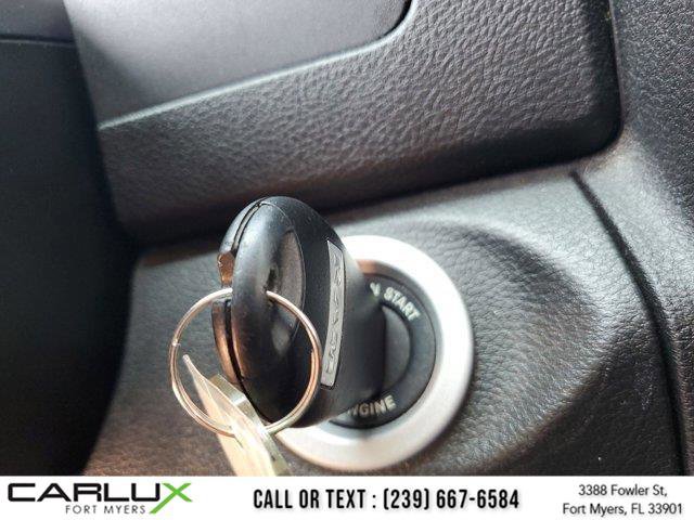 Used 2022 RAM 1500 Classic SLT image 28