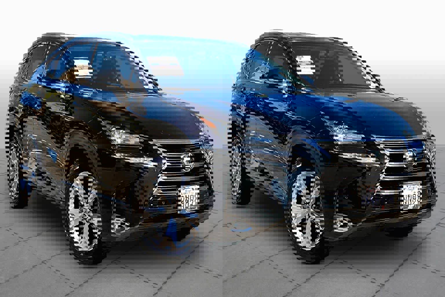 Used 2017 Lexus NX 200t AWD w/ Premium Package image 2