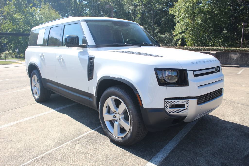 New 2025 Land Rover Defender 130 S image 10