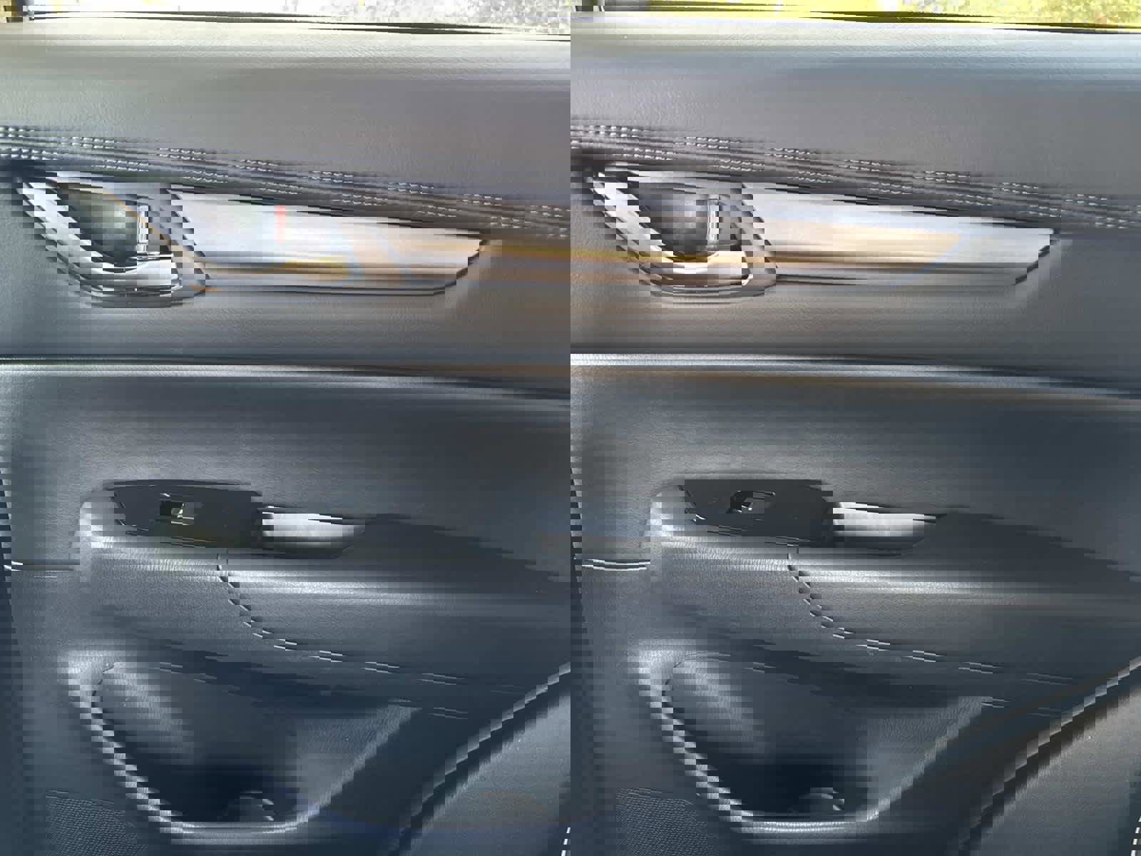 Certified 2025 MAZDA CX-5 AWD 2.5 S w/ Preferred Package image 14