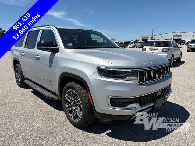 Used 2025 Jeep Wagoneer L Series II w/ 8-pass Seating Package AWD/4WD image 8