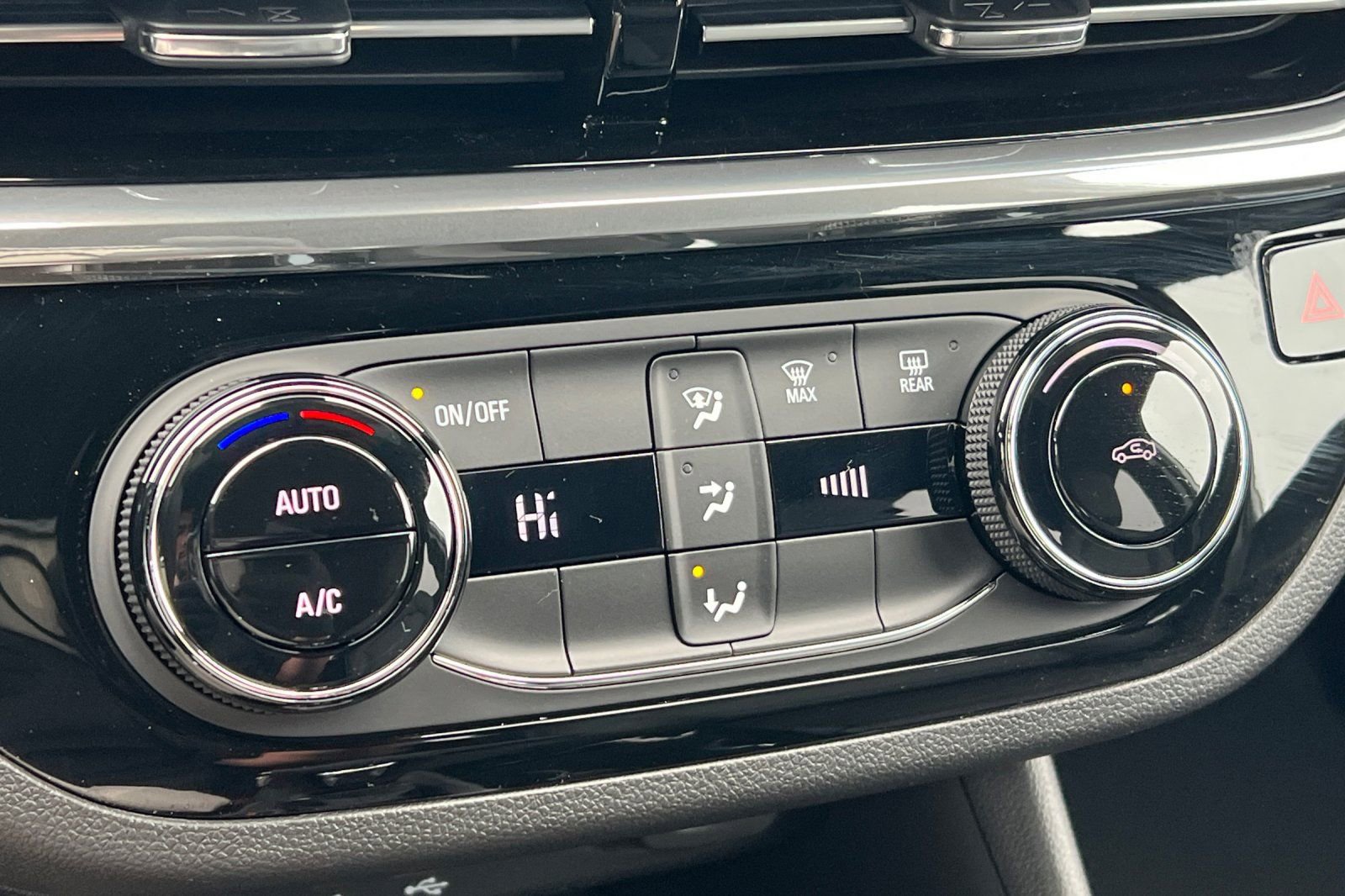 New 2026 Buick Envista Sport Touring w/ Advanced Safety Package image 19